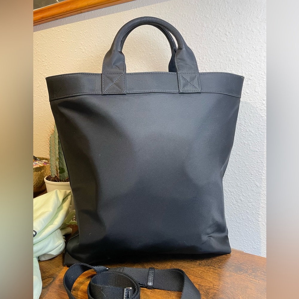 BURBERRY Artie Canvas Tote Bag. - Picture 5 of 13